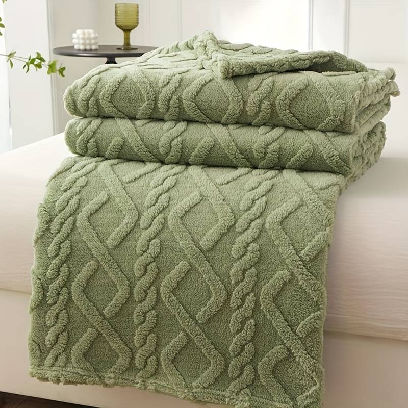 Luxurious Nordic-Style Coral Fleece Blanket