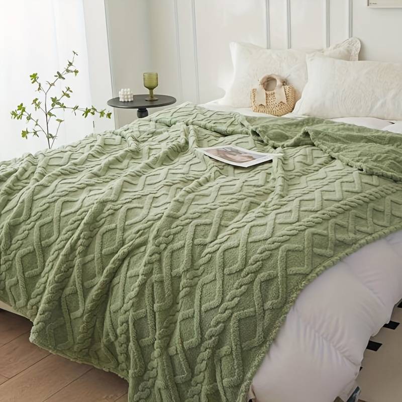 Luxurious Nordic-Style Coral Fleece Blanket